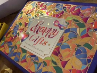 化妝品包裝盒提升檔次，包裝盒生產(chǎn)廠家這么建議