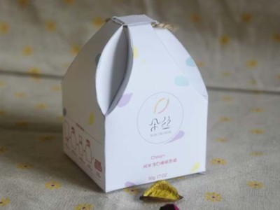 濟(jì)南包裝盒廠家設(shè)計的化妝品包裝盒，如何得到消費(fèi)者認(rèn)可？